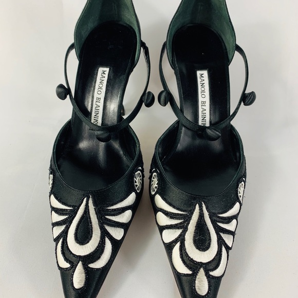 Manolo Blahnik Shoes - Manolo Blahnik Exclusive!
